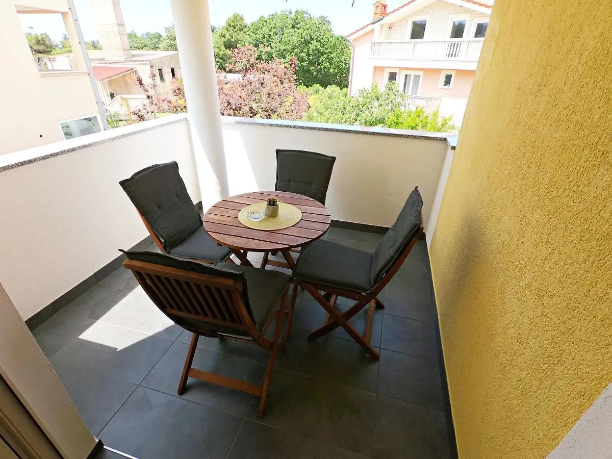 Villa Antonia Μεντουλίν 3*,  Κροατία