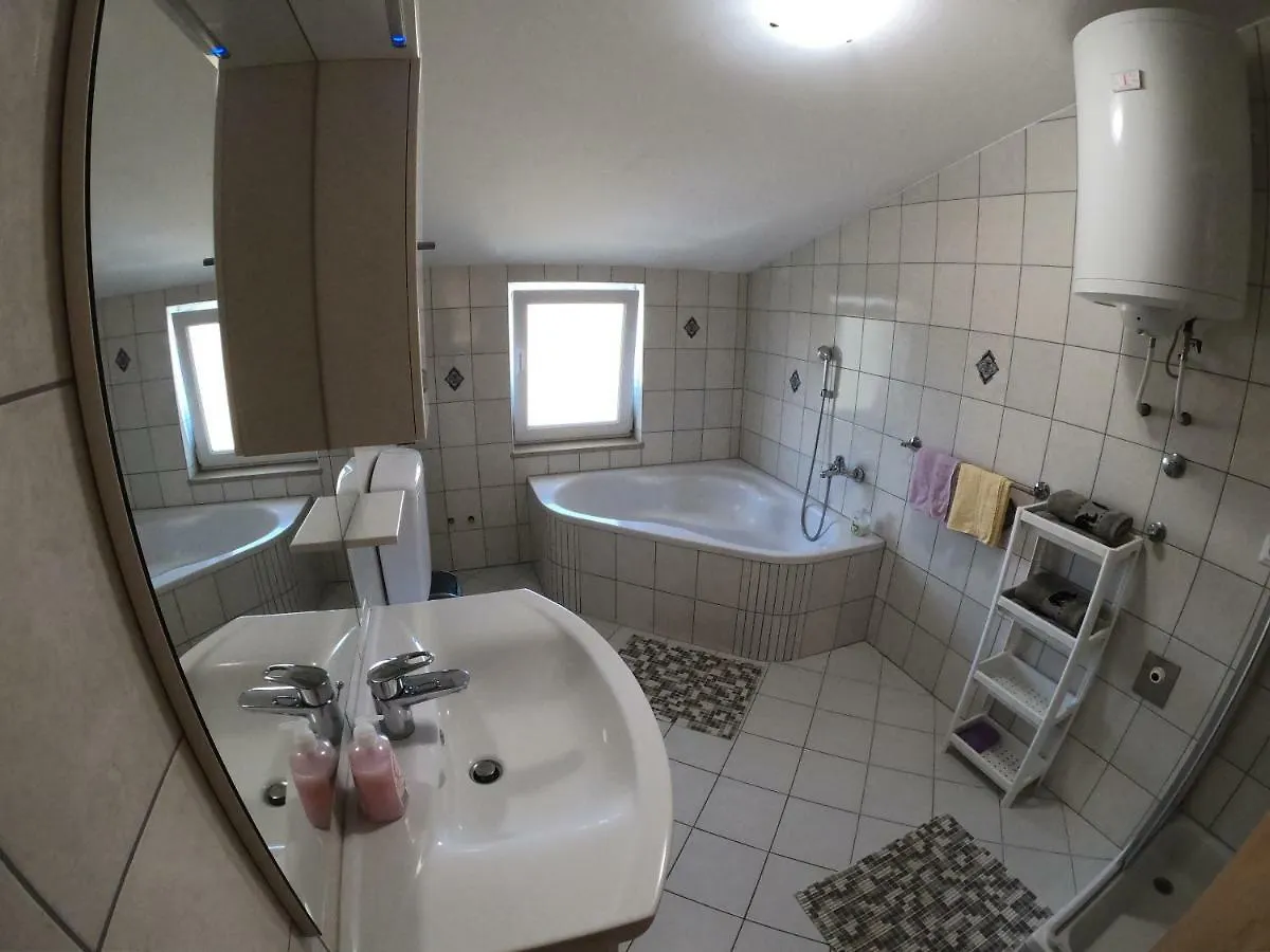 Villa Antonia Medulin Guest house