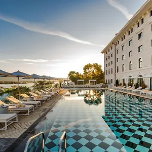 Hotel Brown House & Trogir